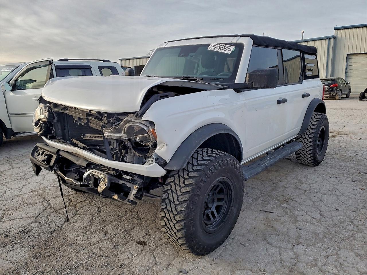 2022 FORD BRONCO