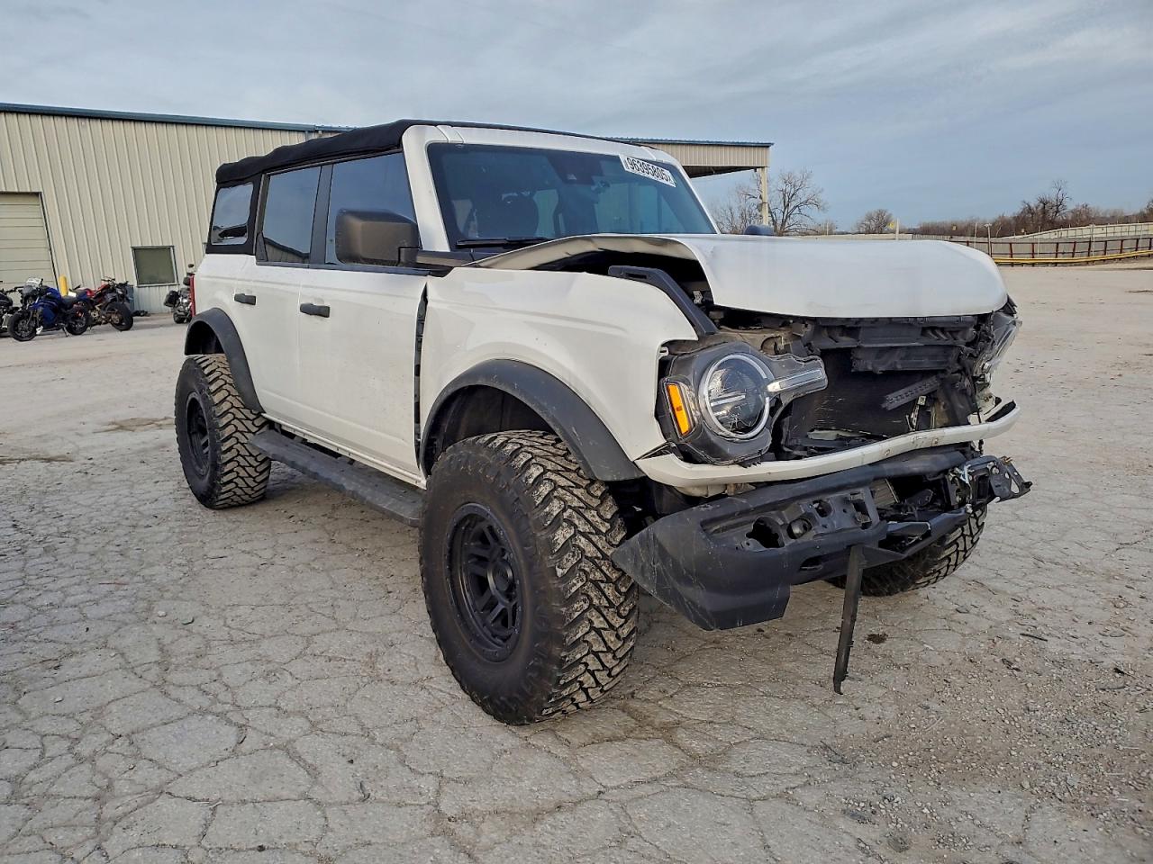 2022 FORD BRONCO BASE photo 4