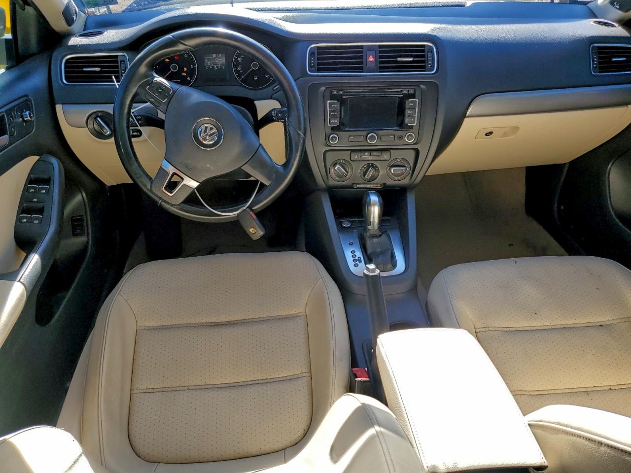 2014 VOLKSWAGEN JETTA TDI photo 8