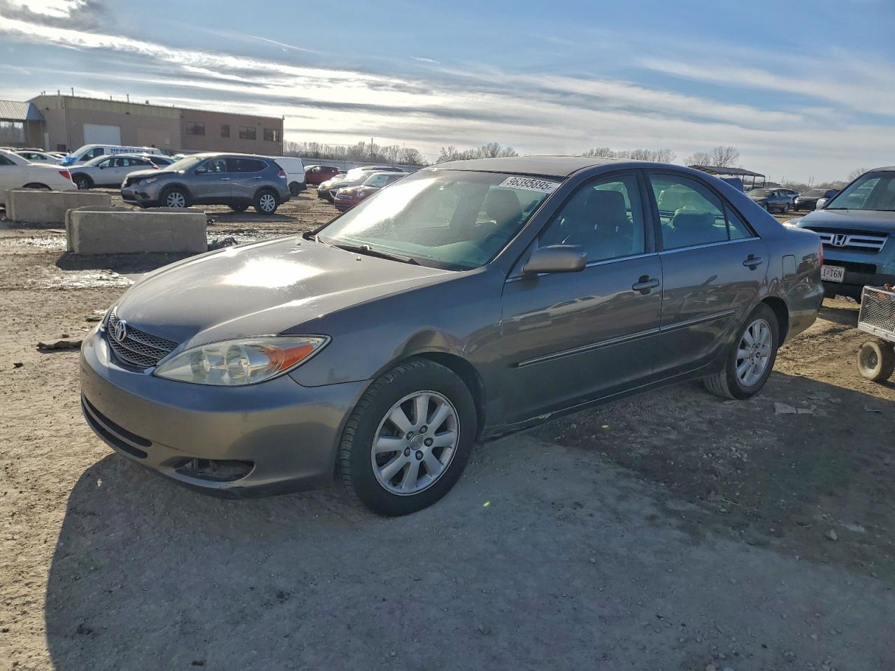 2002 TOYOTA CAMRY