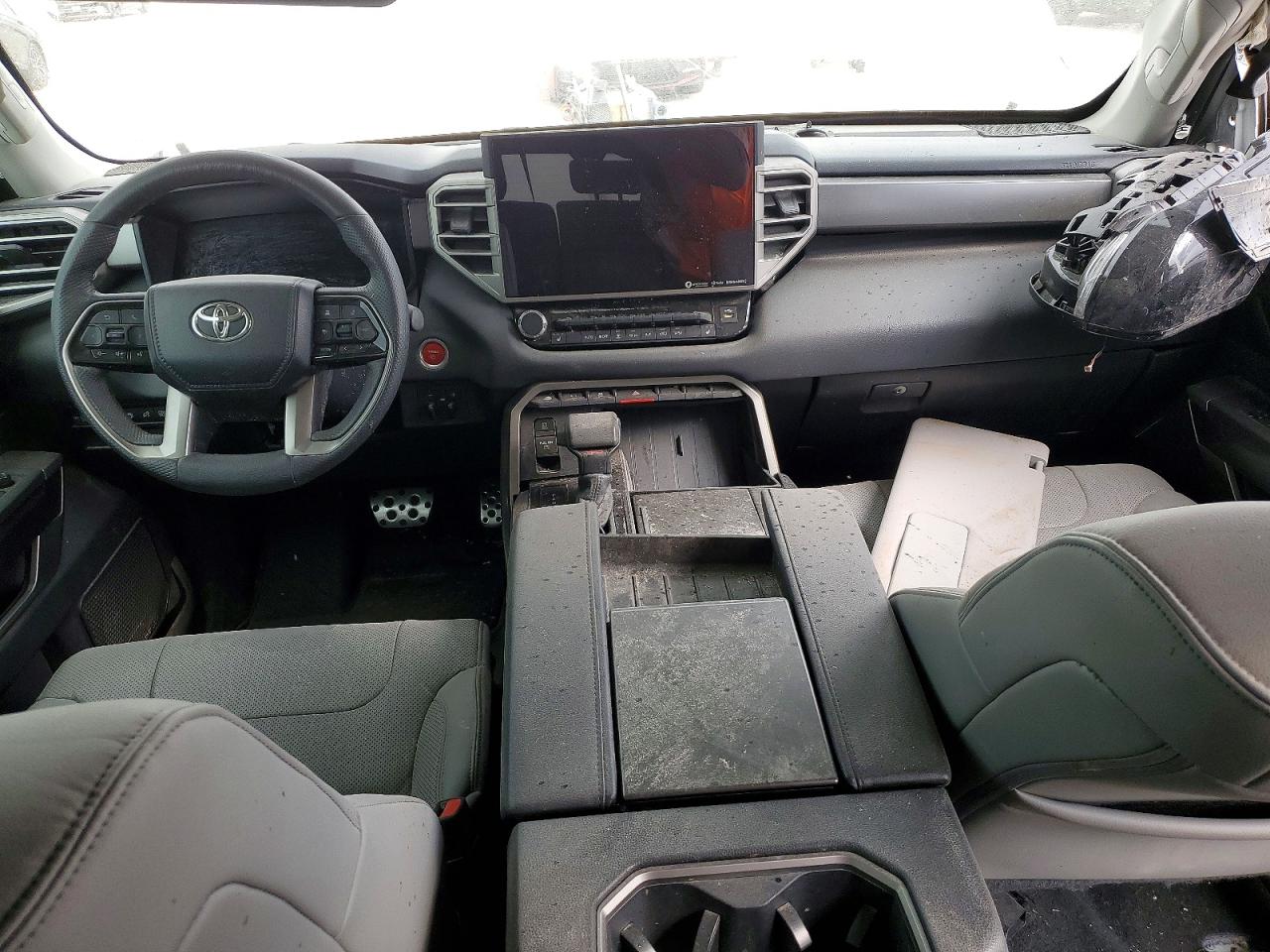 2024 TOYOTA SEQUOIA SR5 photo 8