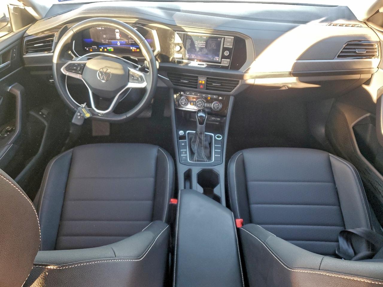 2024 VOLKSWAGEN JETTA SE photo 8