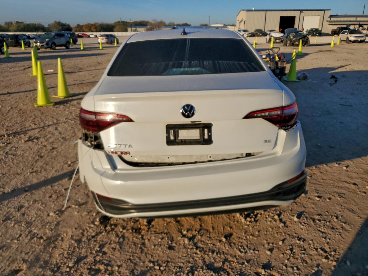 2024 VOLKSWAGEN JETTA SE photo 6