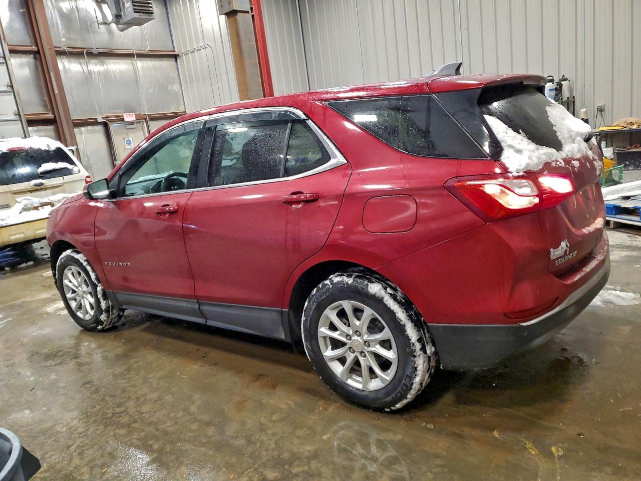 2018 CHEVROLET EQUINOX LT photo 2
