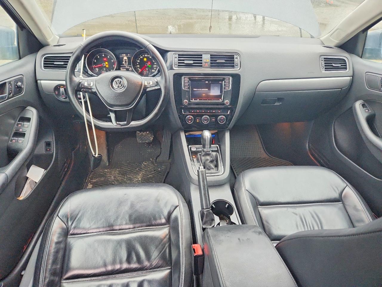 2016 VOLKSWAGEN JETTA SEL photo 8