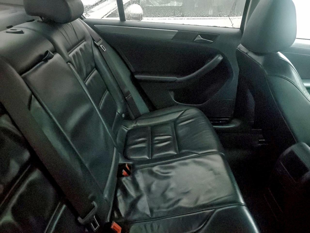 2016 VOLKSWAGEN JETTA SEL photo 10
