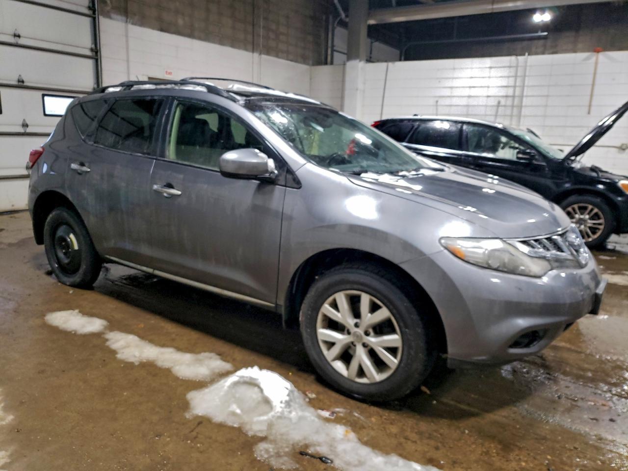 2014 NISSAN MURANO S photo 4