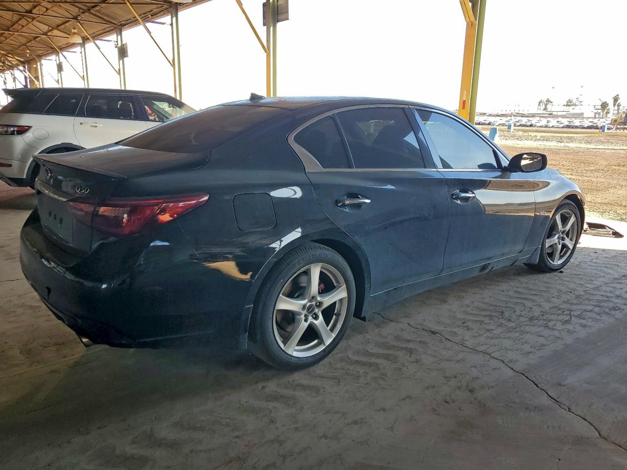 2018 INFINITI Q50 LUXE photo 3