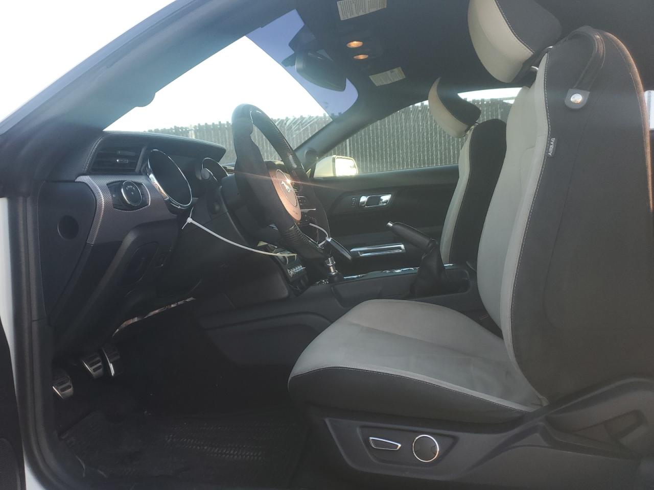 2015 FORD MUSTANG GT photo 13