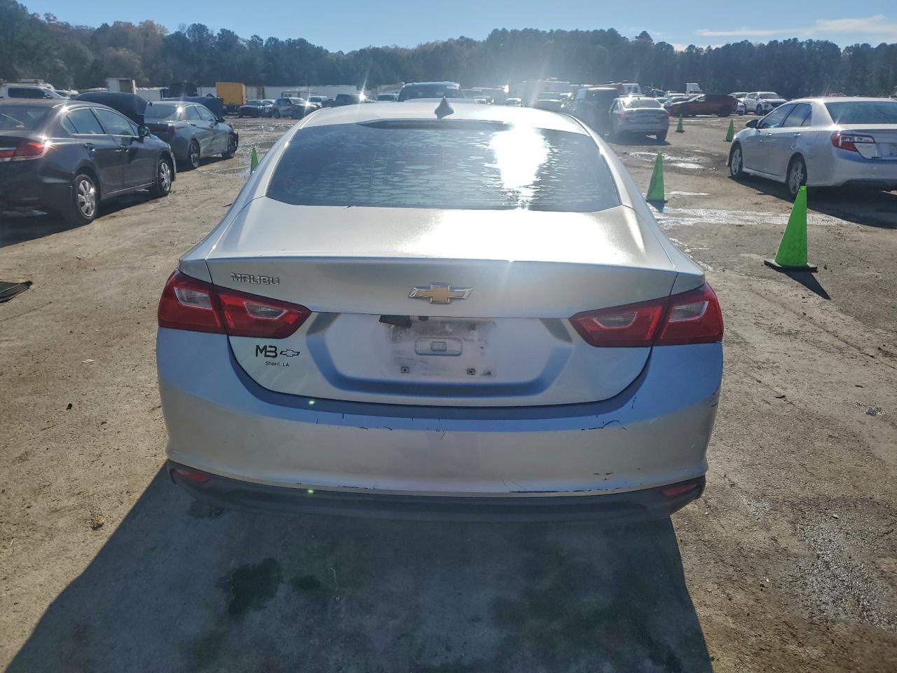 2020 CHEVROLET MALIBU LS photo 6