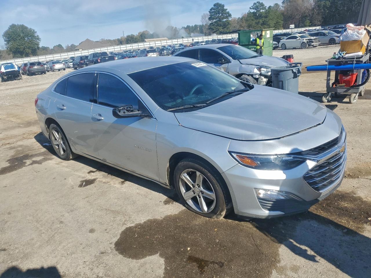 2020 CHEVROLET MALIBU LS photo 4