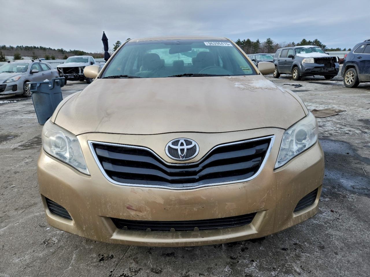 2011 TOYOTA CAMRY BASE photo 5