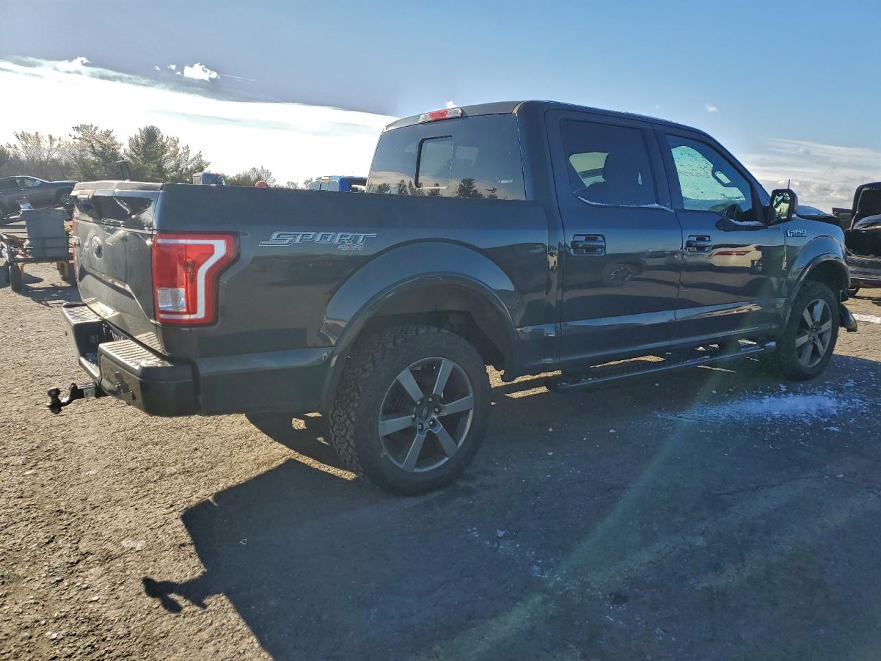 2017 FORD F150 SUPERCREW photo 3