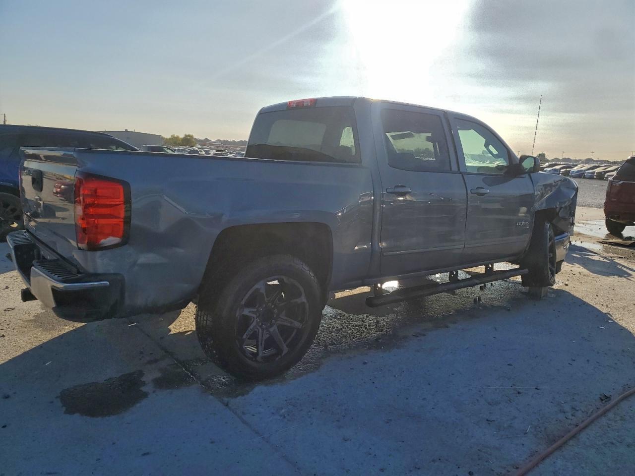 2015 CHEVROLET SILVERADO C1500 LT photo 3