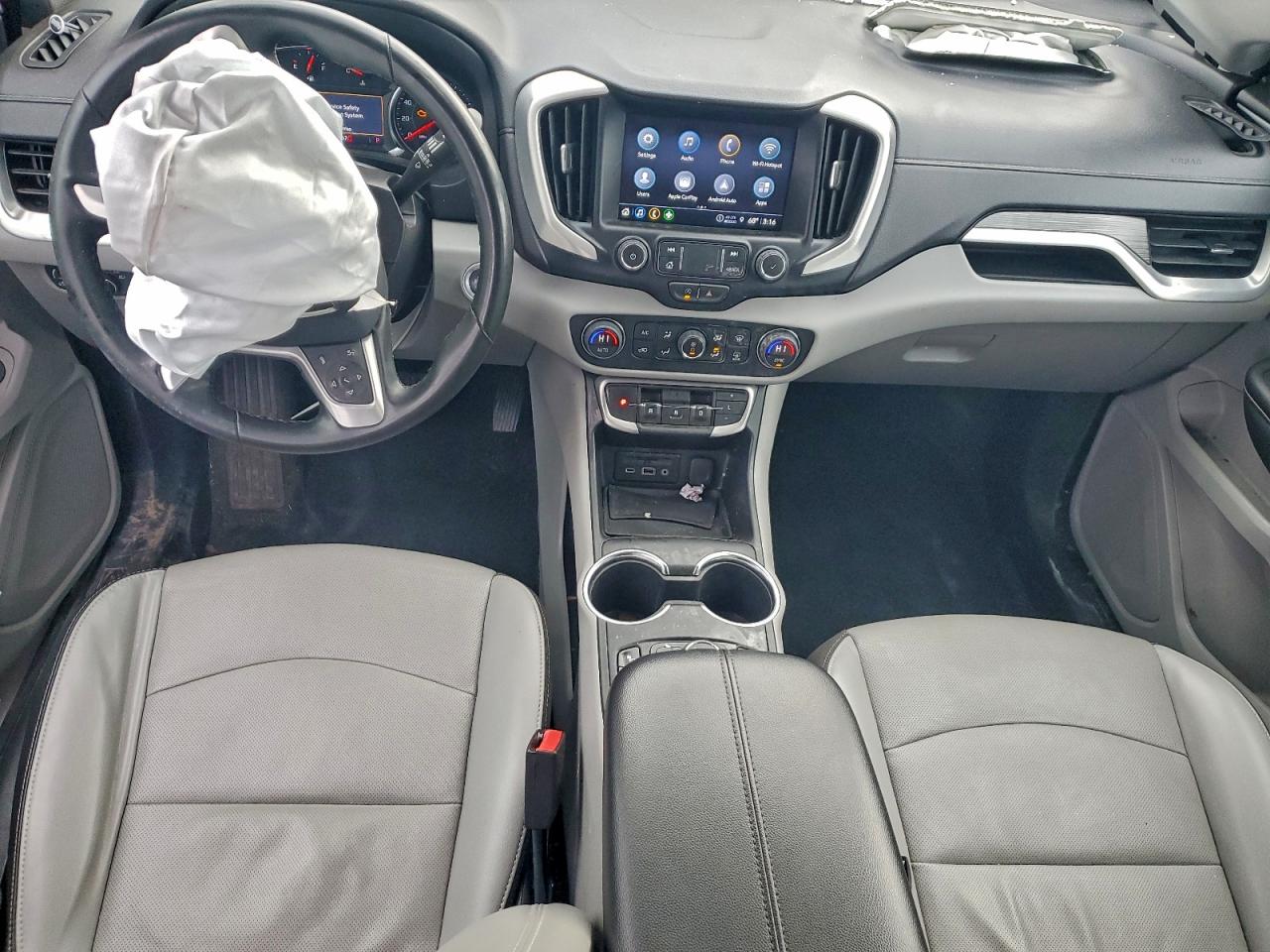 2024 GMC TERRAIN SLT photo 15
