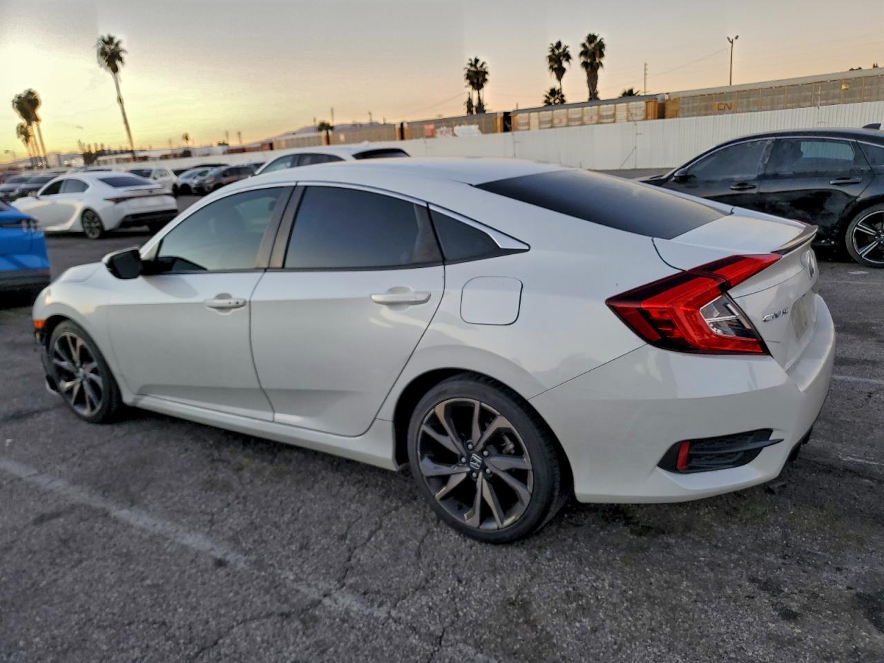 2020 HONDA CIVIC SPORT photo 2
