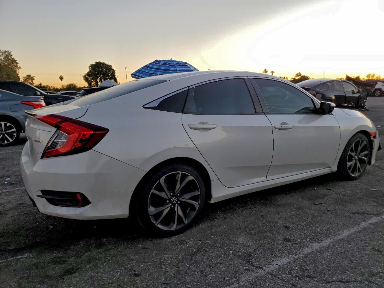 2020 HONDA CIVIC SPORT photo 3