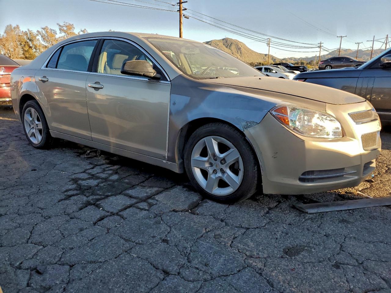 2009 CHEVROLET MALIBU LS photo 4