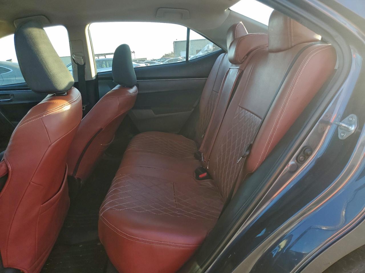 2019 TOYOTA COROLLA L photo 10