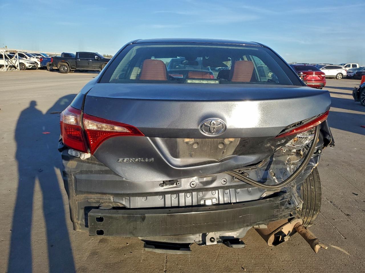 2019 TOYOTA COROLLA L photo 6