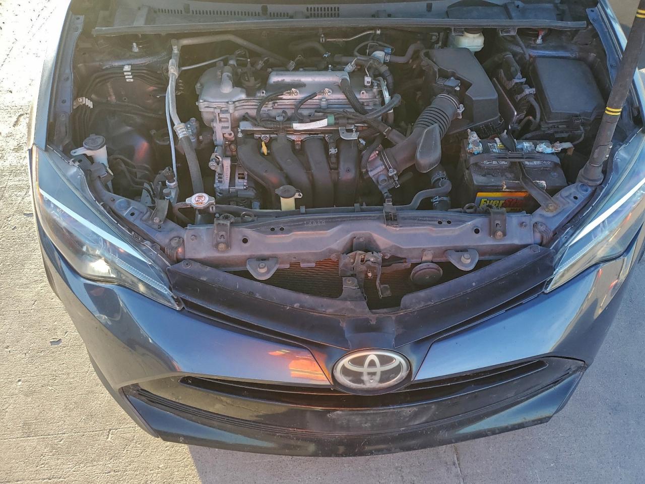 2019 TOYOTA COROLLA L photo 11