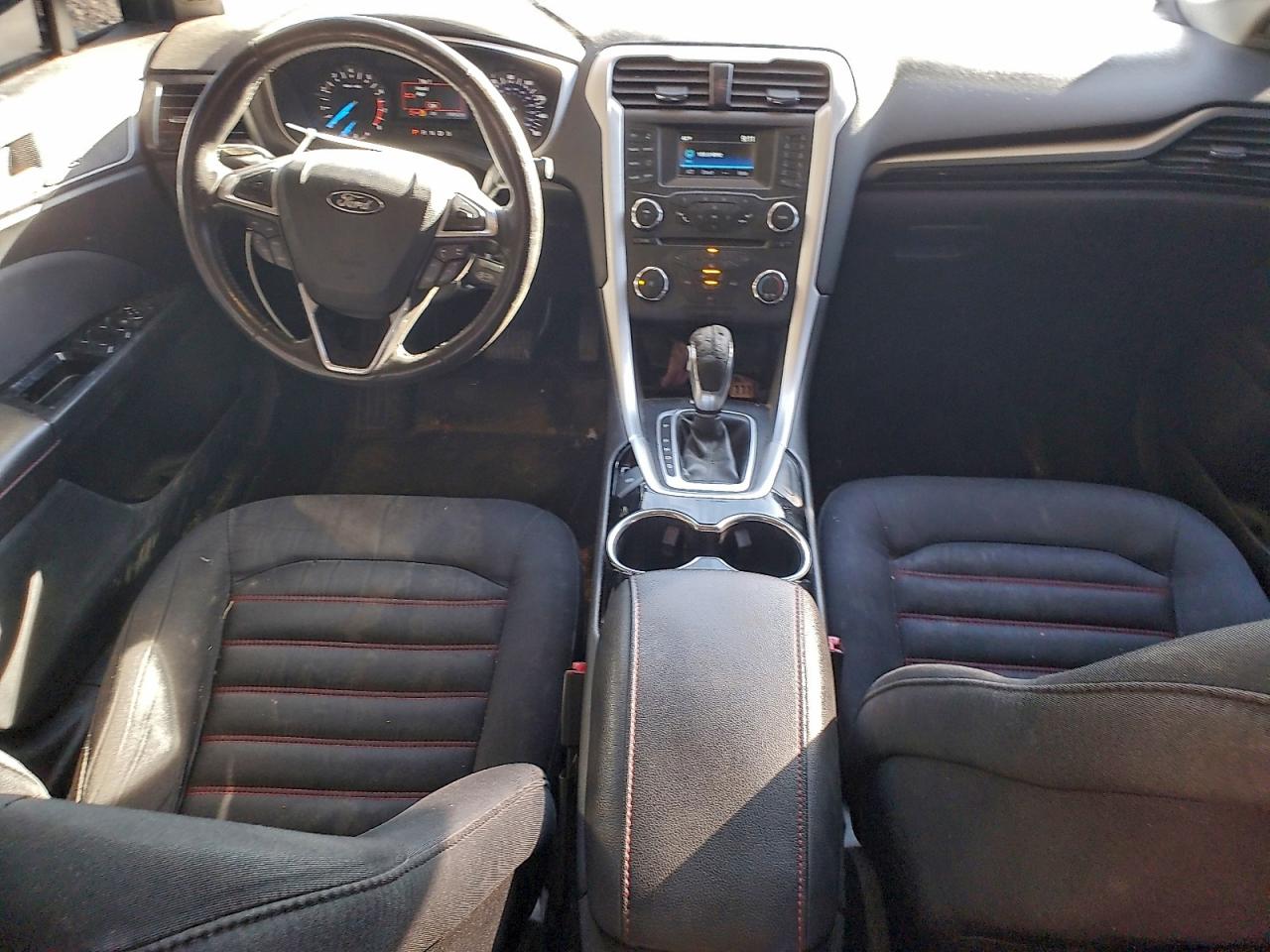 2015 FORD FUSION SE photo 8