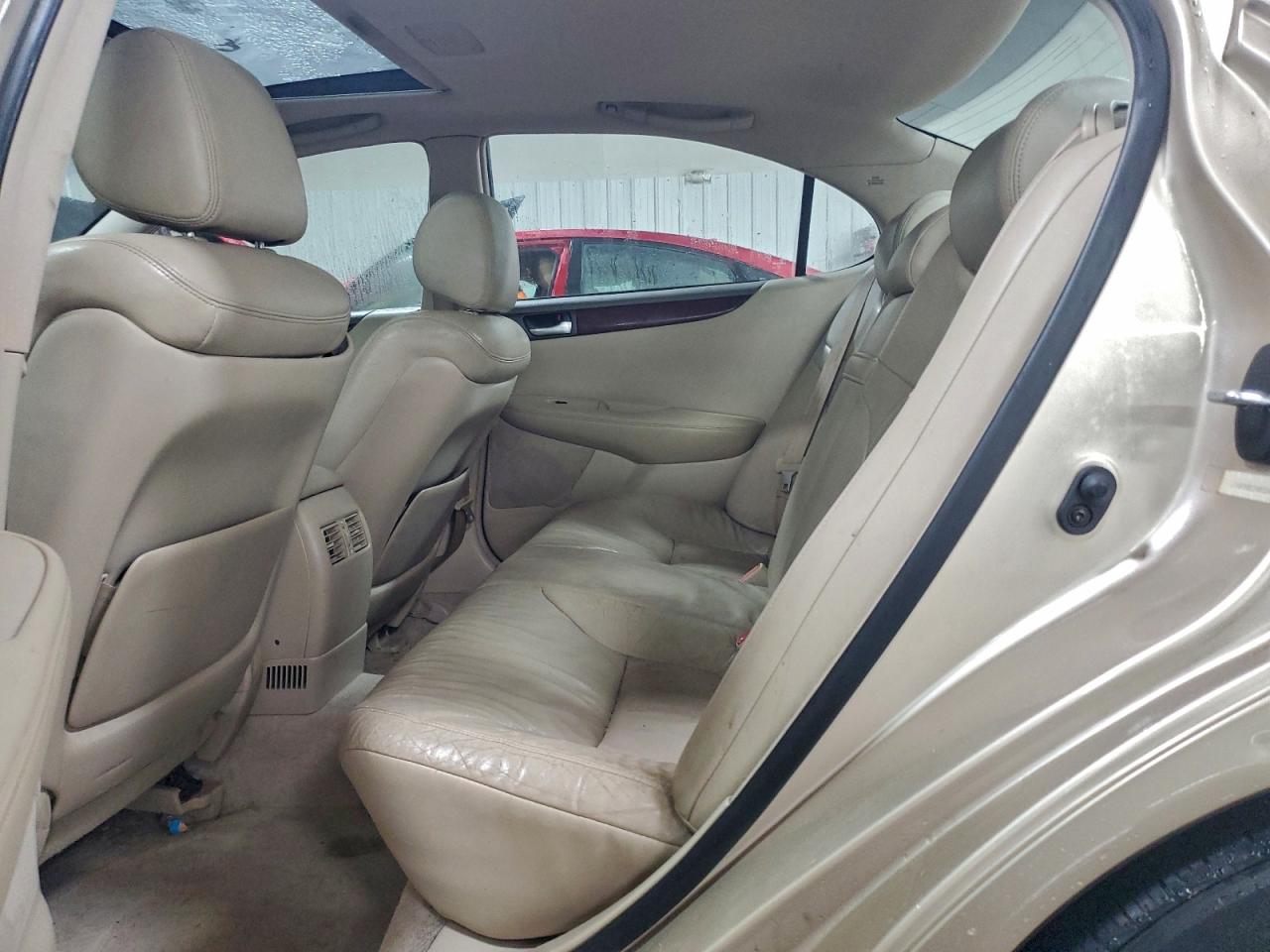 2002 LEXUS ES 300 photo 10