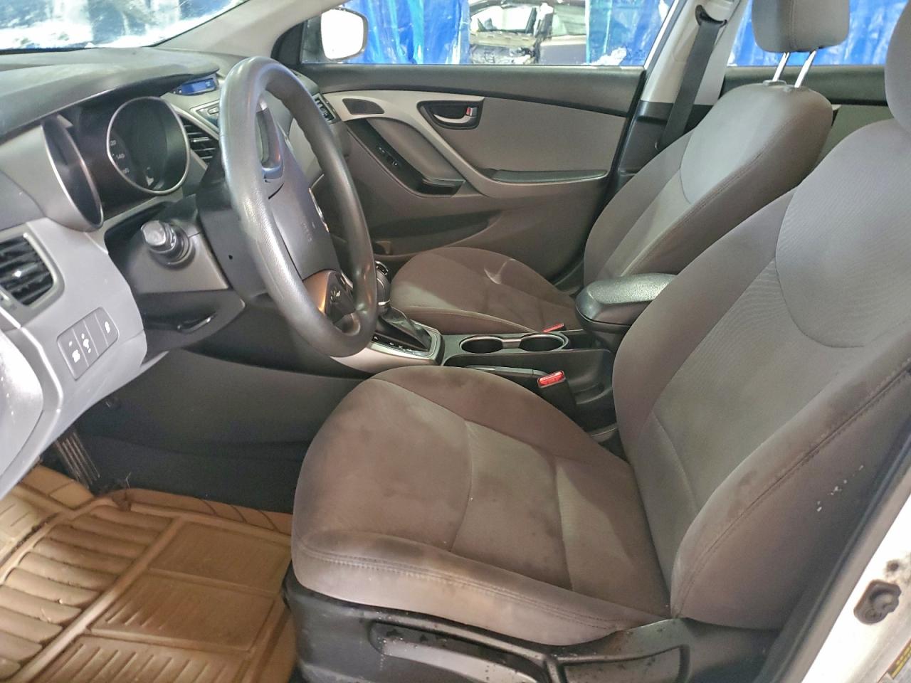 2014 HYUNDAI ELANTRA SE photo 7