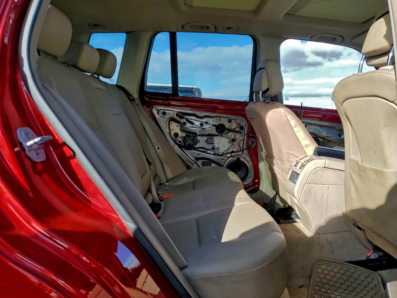 2011 MERCEDES-BENZ GLK 350 photo 10