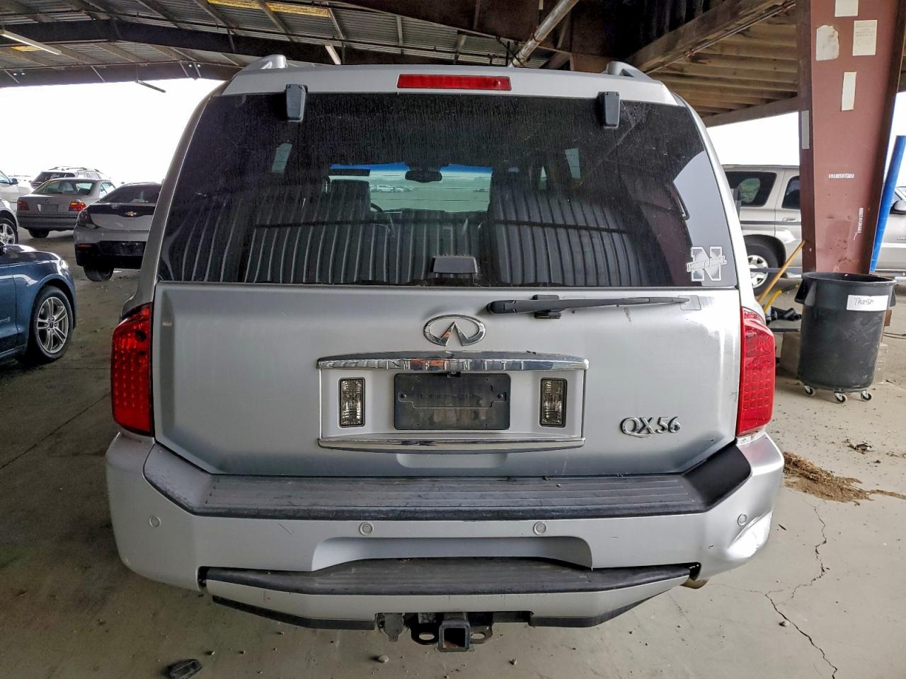 2005 INFINITI QX56 photo 6