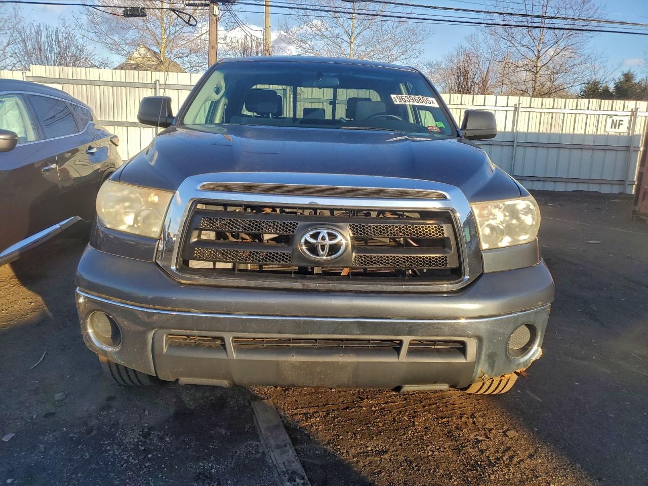 2010 TOYOTA TUNDRA DOUBLE CAB SR5 photo 5