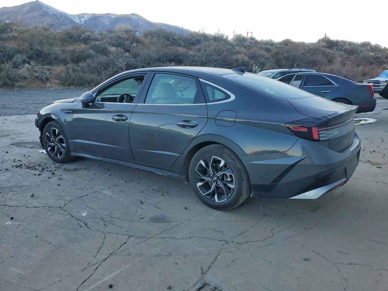 2025 HYUNDAI SONATA SEL photo 2
