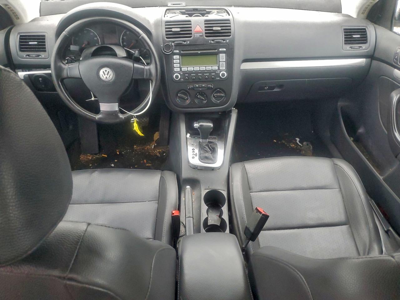 2009 VOLKSWAGEN JETTA SE photo 8