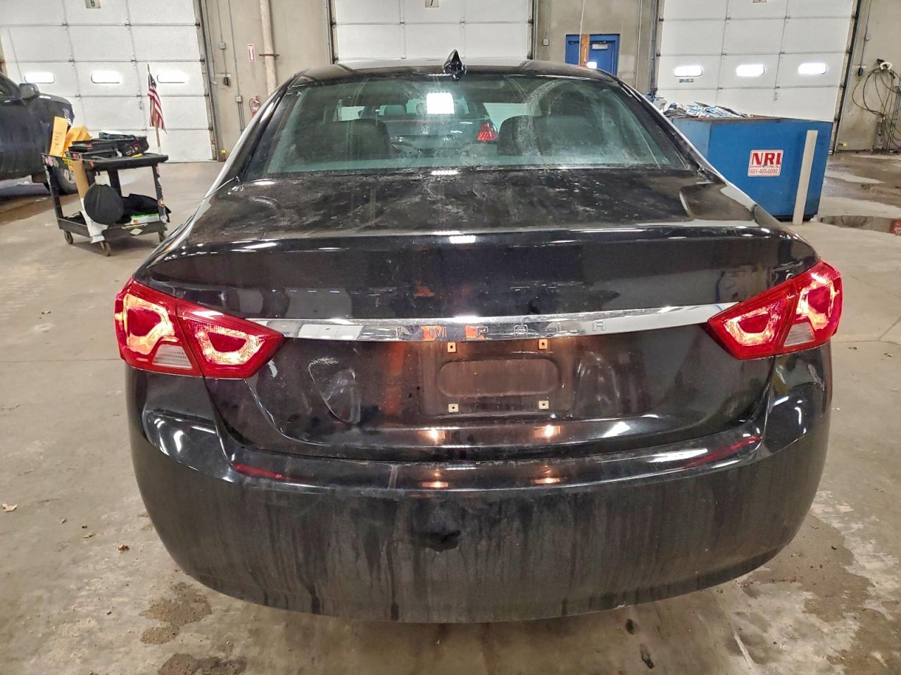 2018 CHEVROLET IMPALA LT photo 11