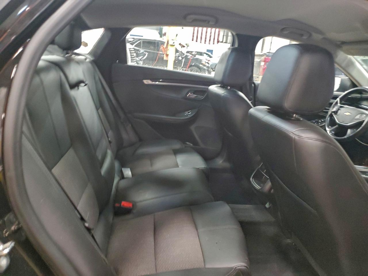 2018 CHEVROLET IMPALA LT photo 19