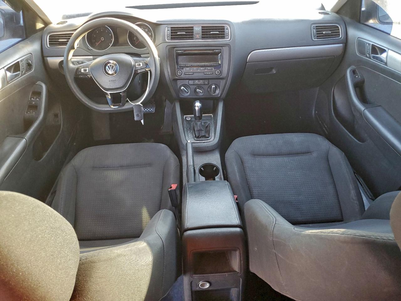 2015 VOLKSWAGEN JETTA SE photo 8