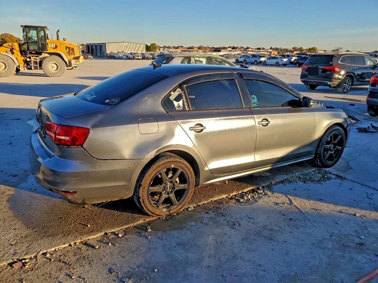 2015 VOLKSWAGEN JETTA SE photo 3