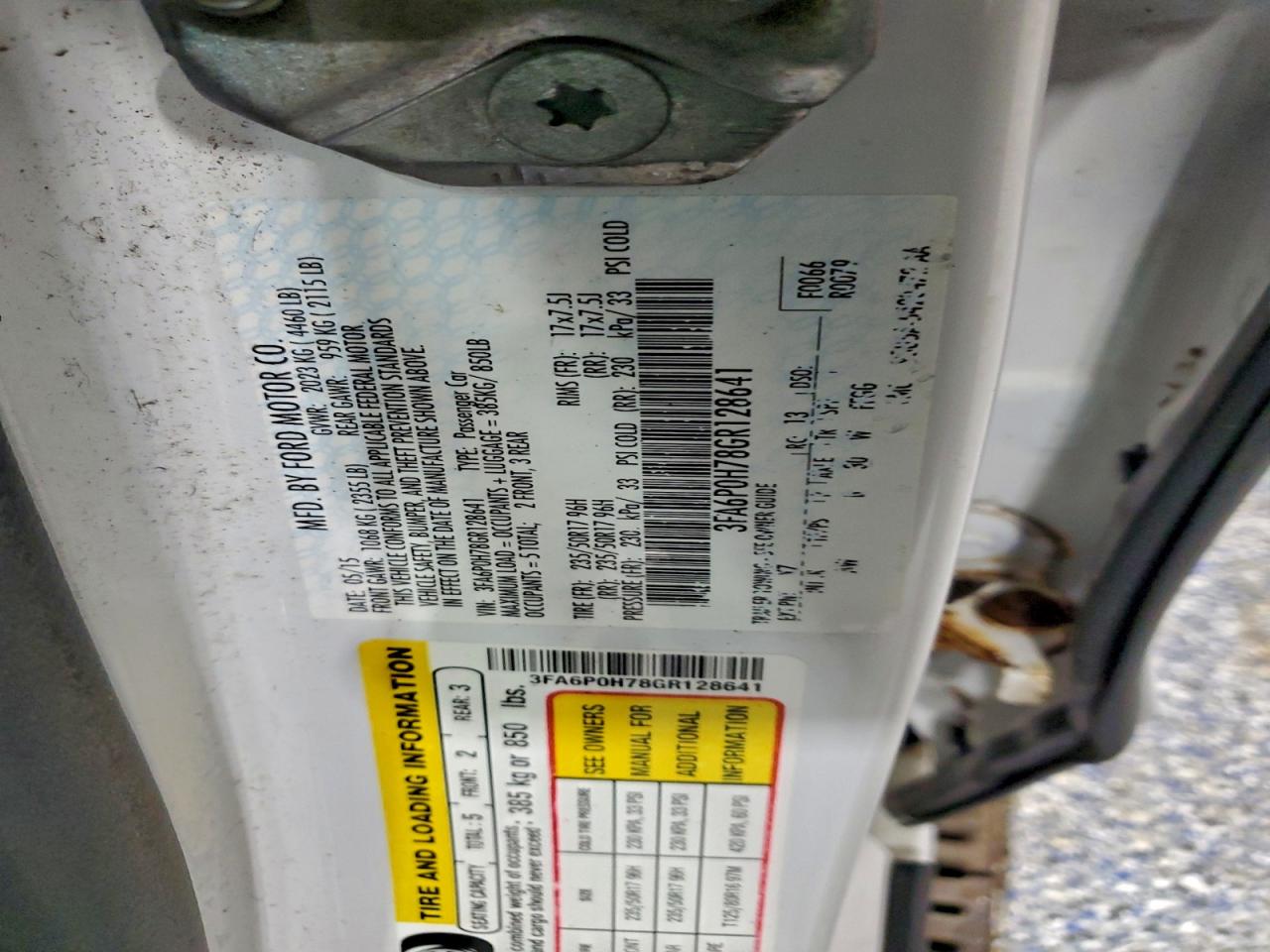 2016 FORD FUSION SE photo 12