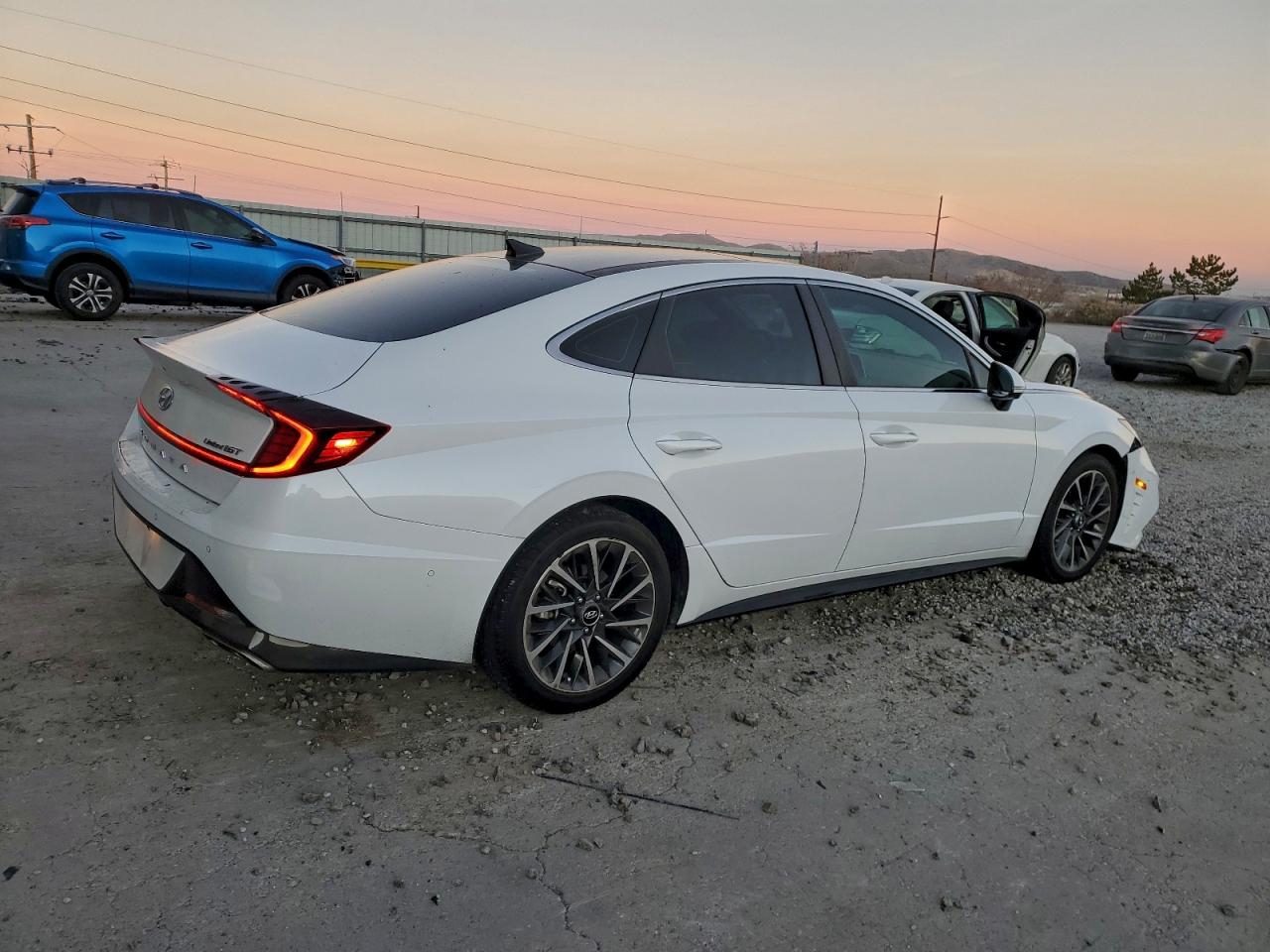 2020 HYUNDAI SONATA LIMITED photo 3