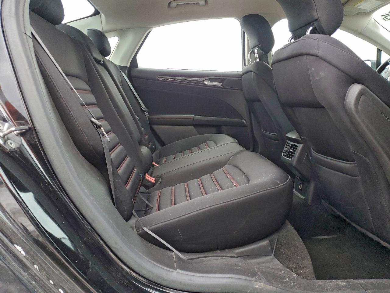 2013 FORD FUSION SE photo 10