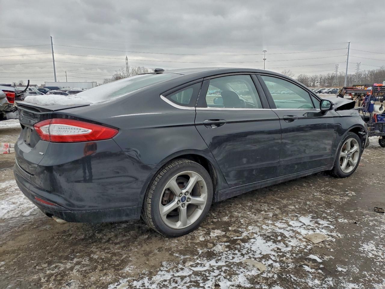 2013 FORD FUSION SE photo 3