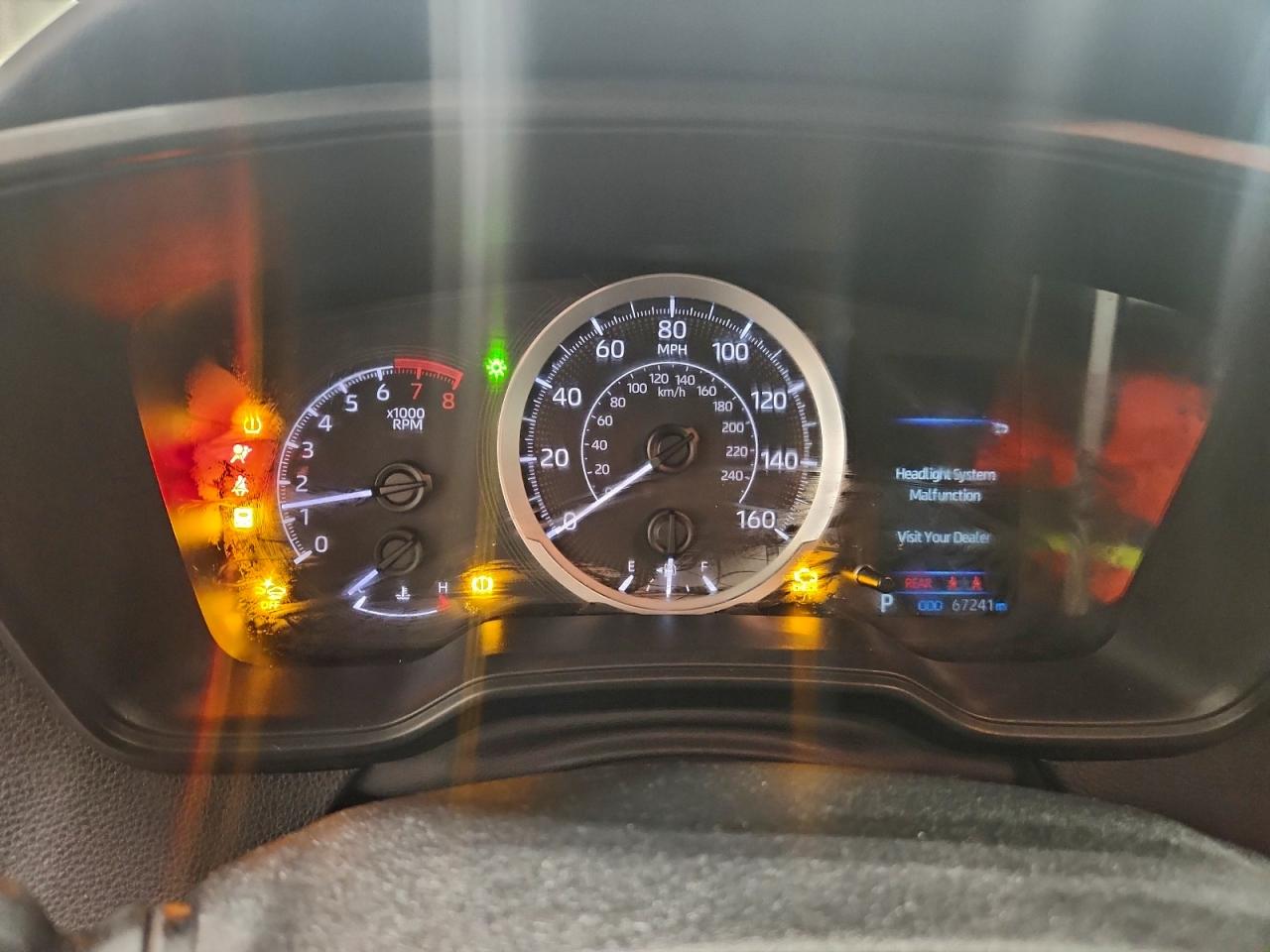 2022 TOYOTA COROLLA LE photo 9