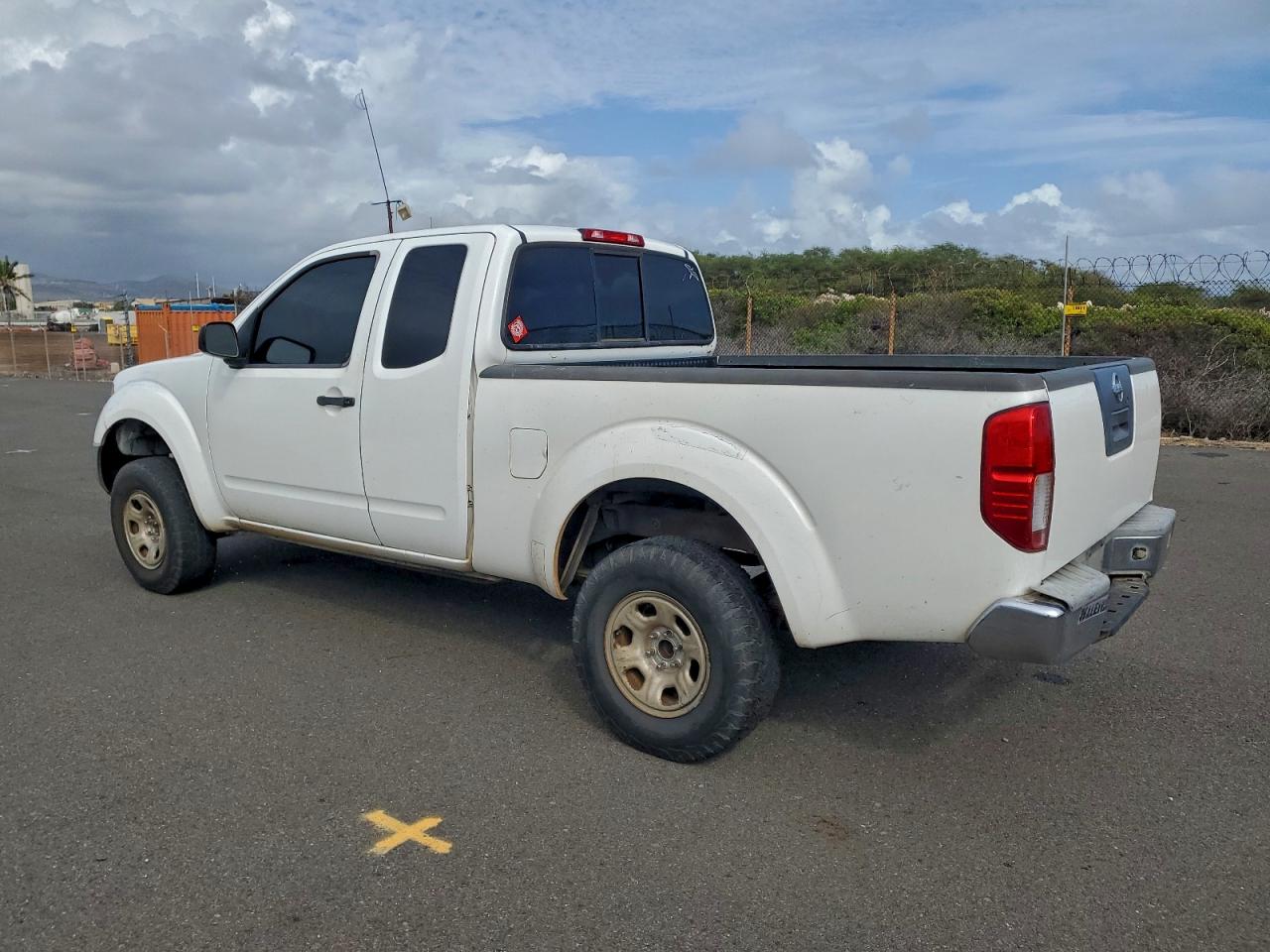 2005 NISSAN FRONTIER KING CAB XE photo 2