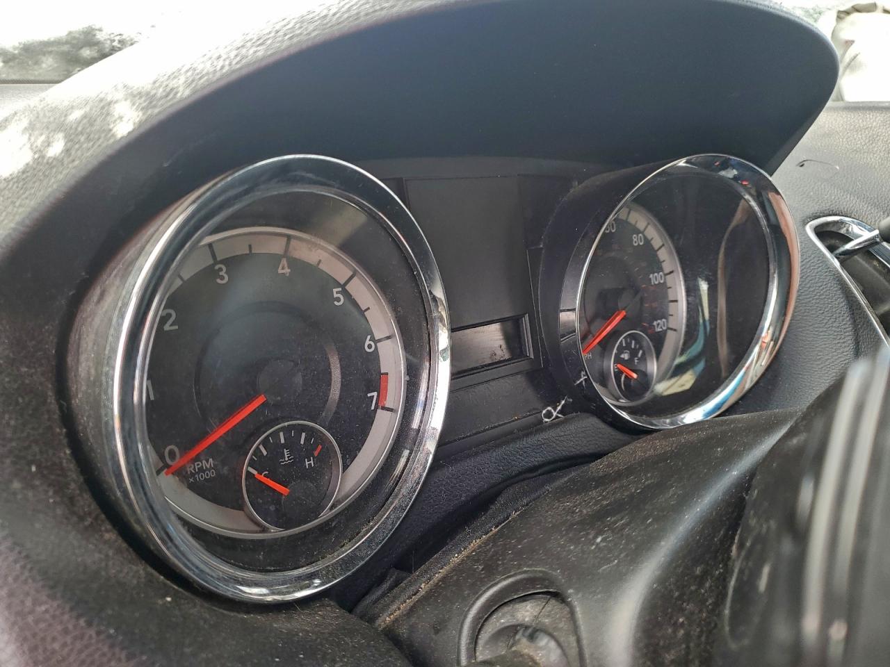 2015 DODGE GRAND CARAVAN SE photo 9