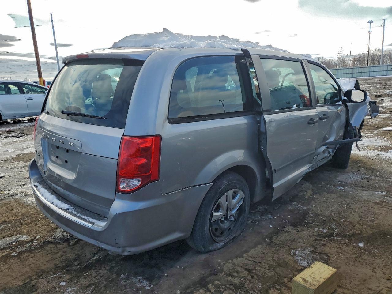 2015 DODGE GRAND CARAVAN SE photo 3