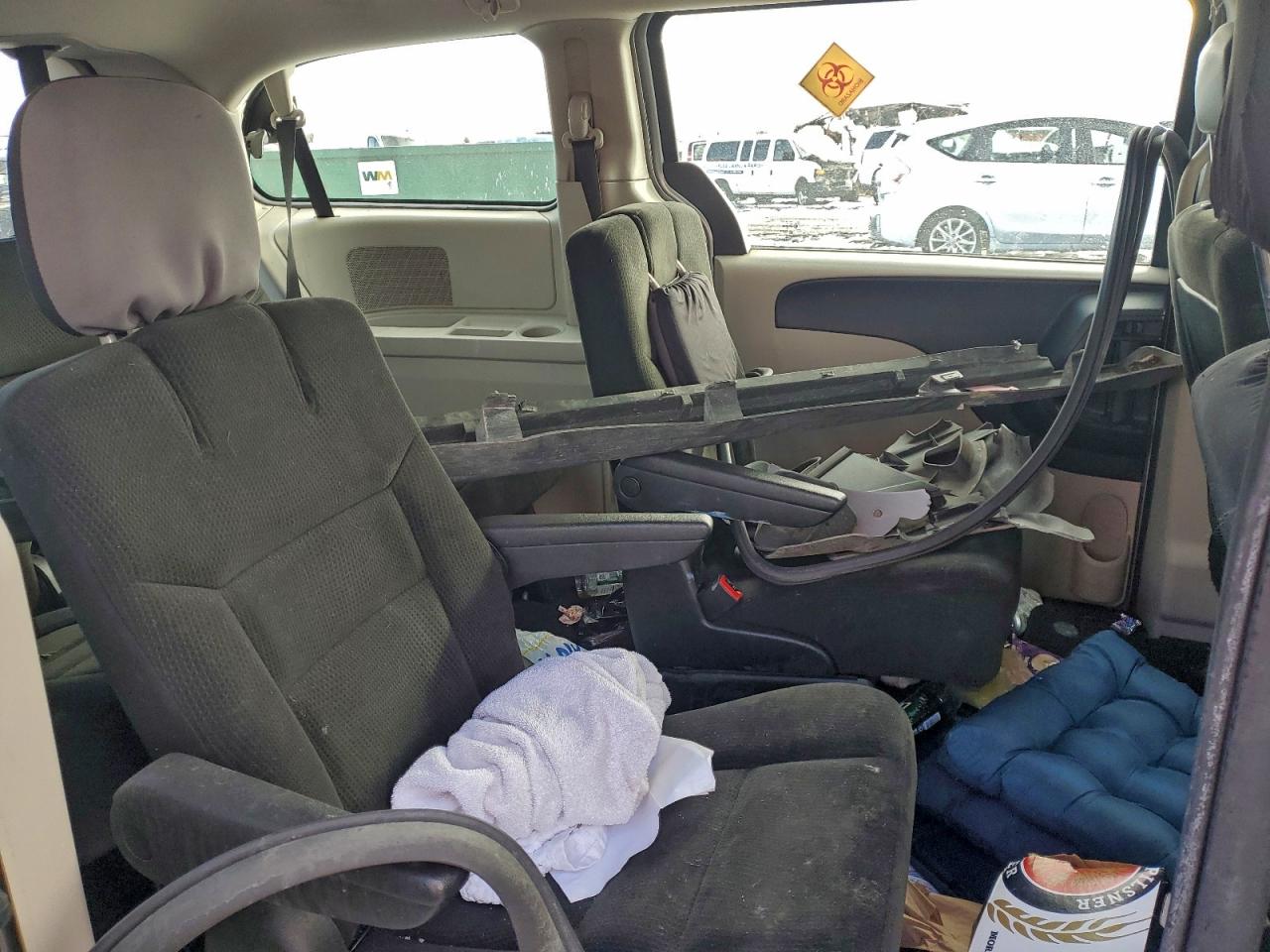 2015 DODGE GRAND CARAVAN SE photo 11