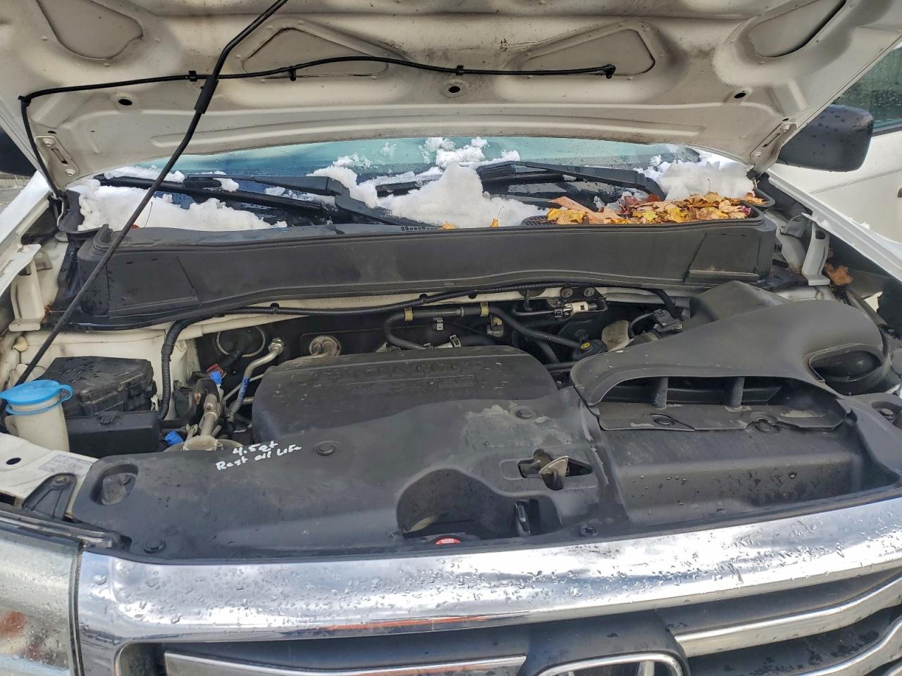 2015 HONDA PILOT LX photo 12