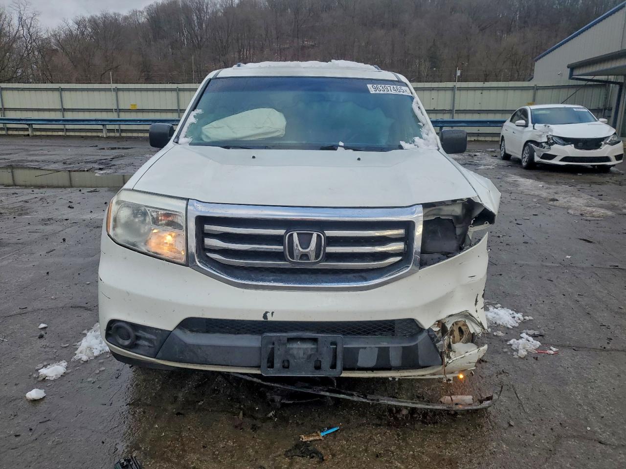 2015 HONDA PILOT LX photo 5