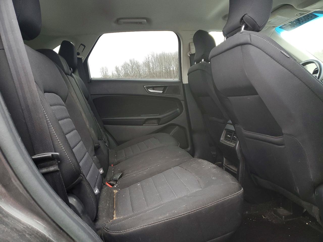2015 FORD EDGE SE photo 11
