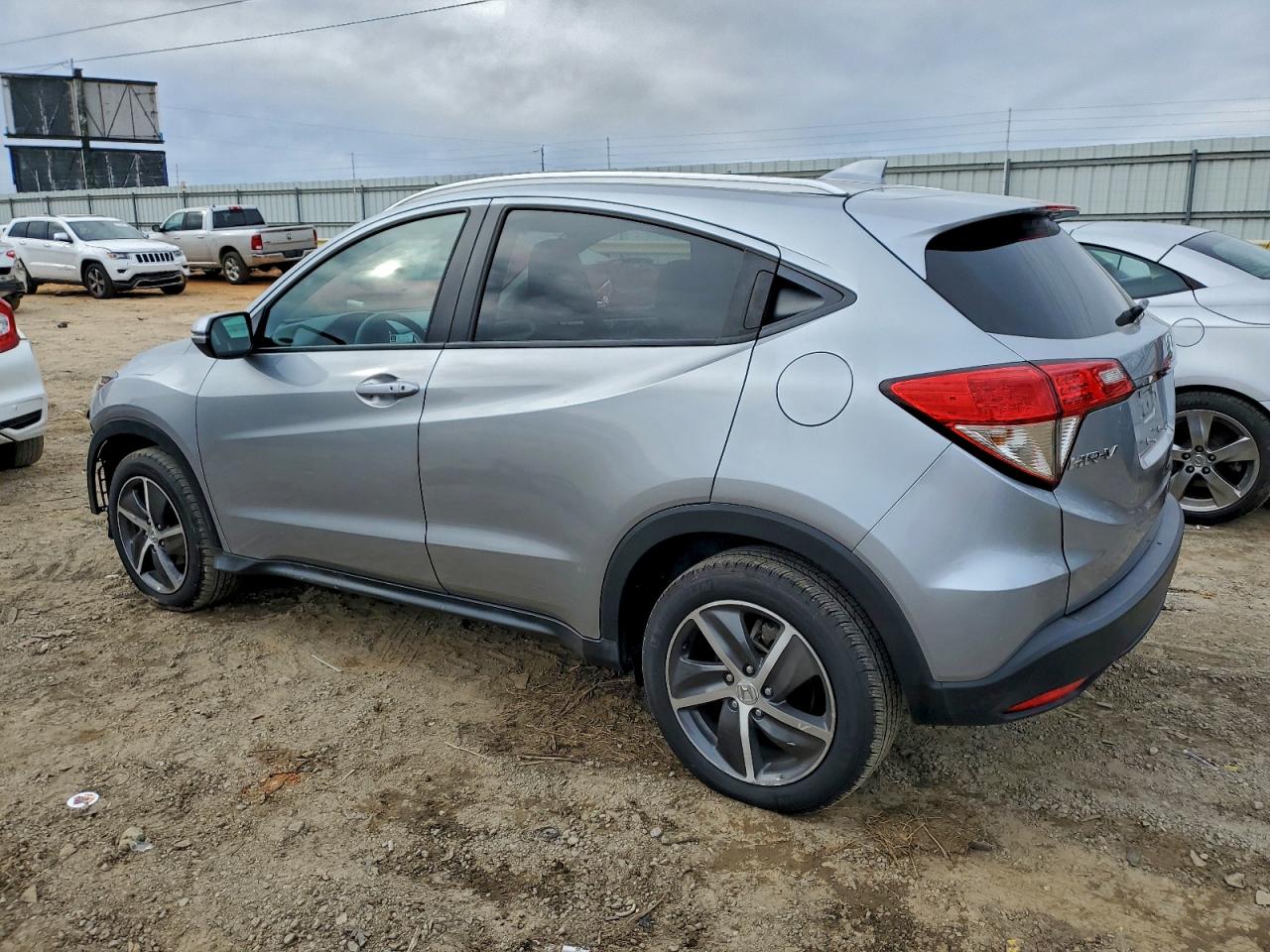 2021 HONDA HR-V EX photo 2